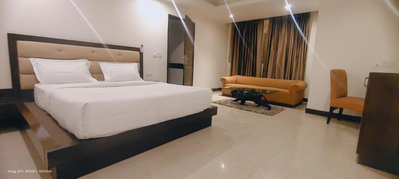 Hotel Zenith - Delhi Airport New Delhi