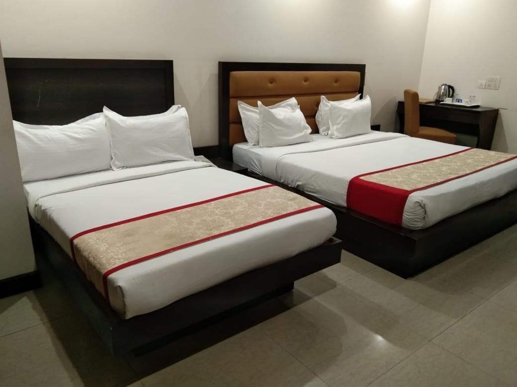 Hotel Zenith - Delhi Airport 4*